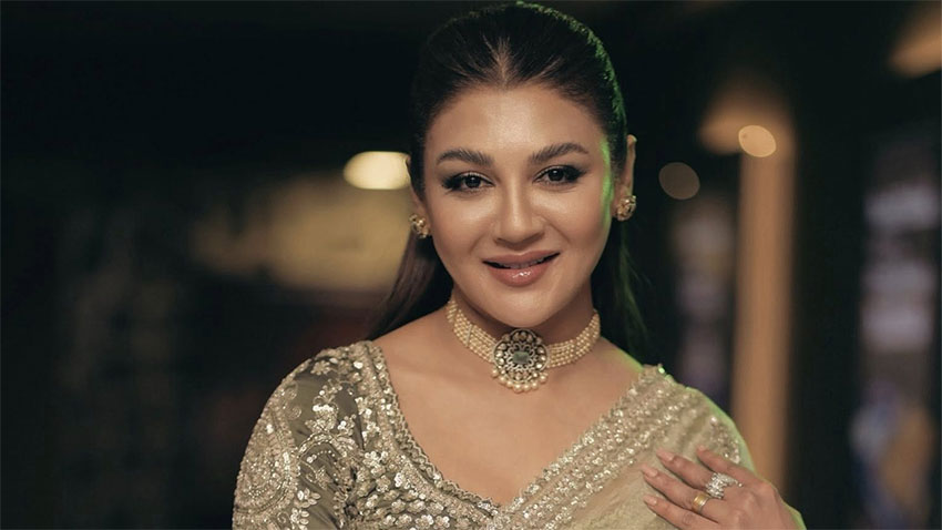 ছোট ছোট জিনিসেই বড় আনন্দ: জয়া